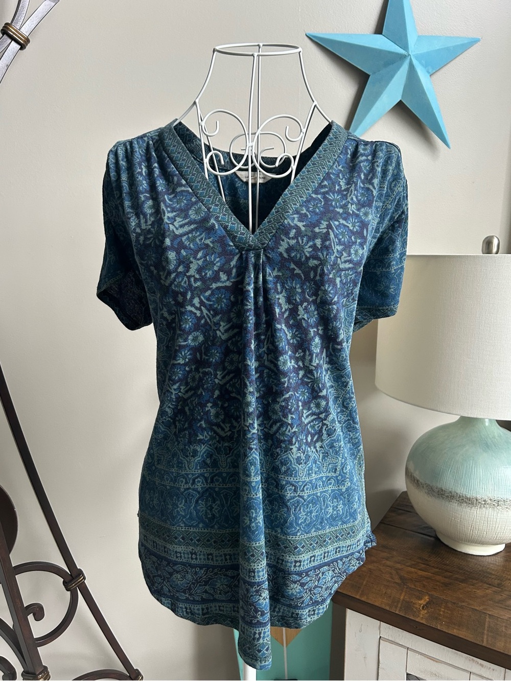 Lucky Brand Teal and Navy Floral V-Neck Short Sleeve Top